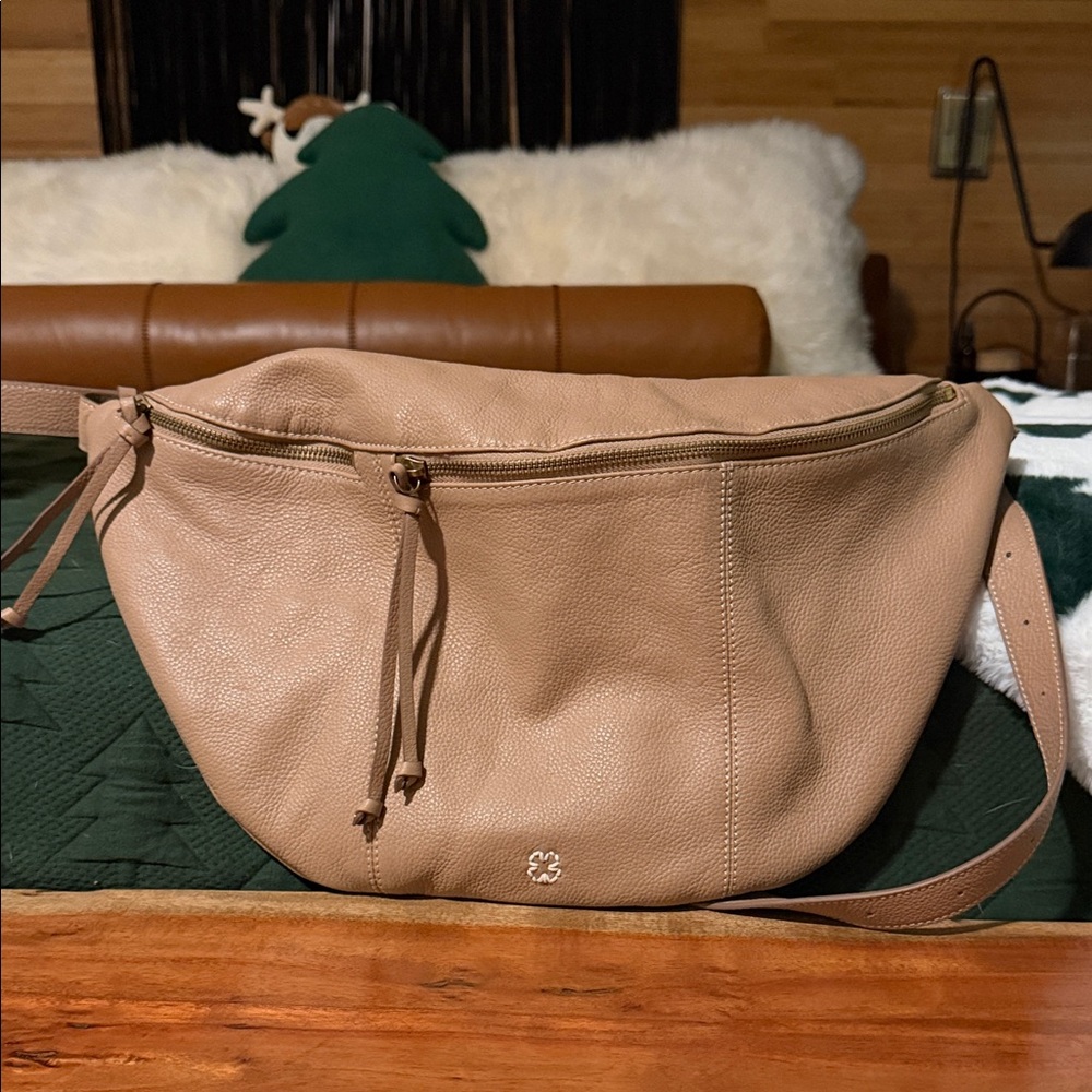 Lucky Brand Tan Leather Crossbody Bum Bag